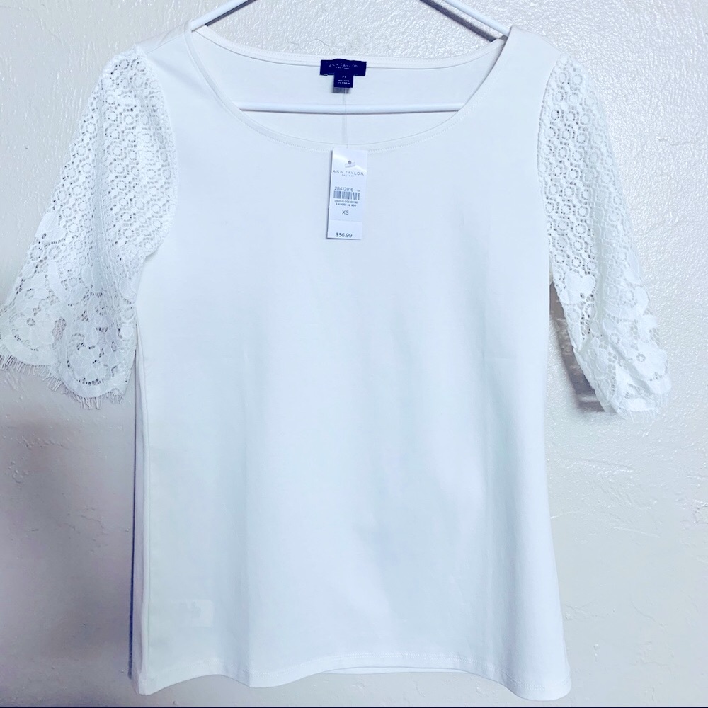 New ANN TAYLOR Factory Lace Sleeve Scoop-Neck Top